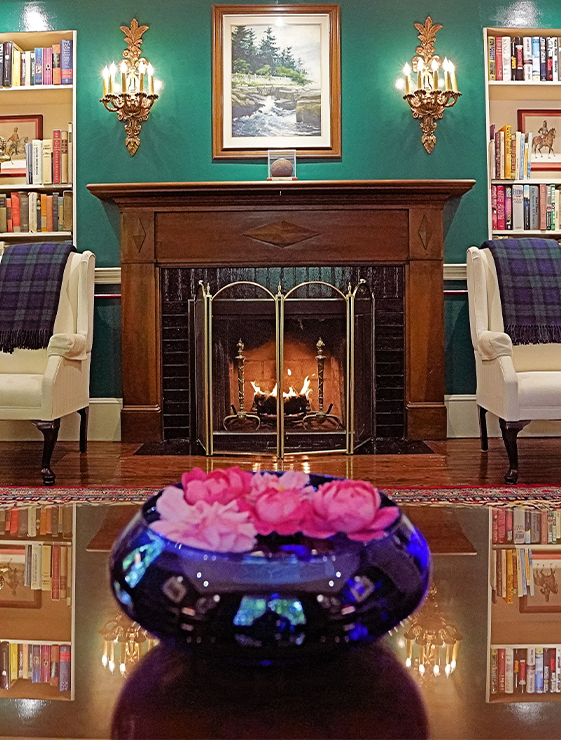 Fireplace in the Green room at Oceansedge